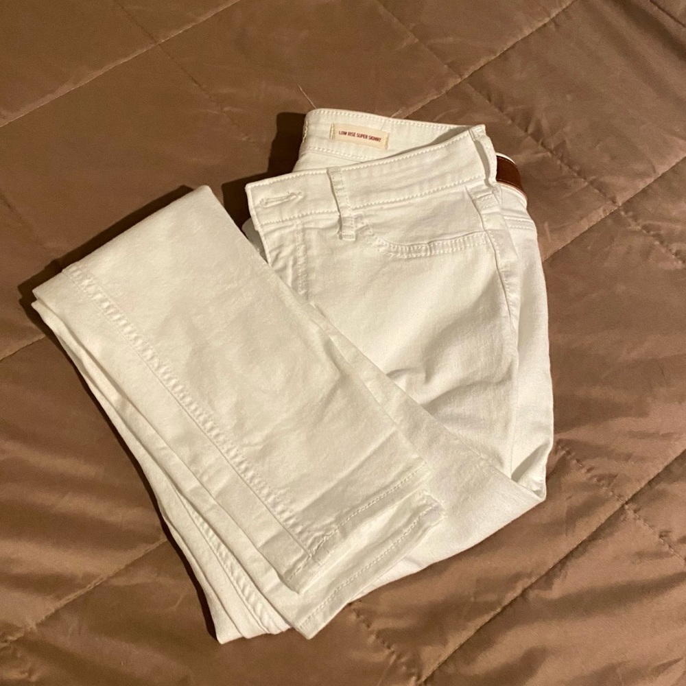 Hollister size 5 white jeans